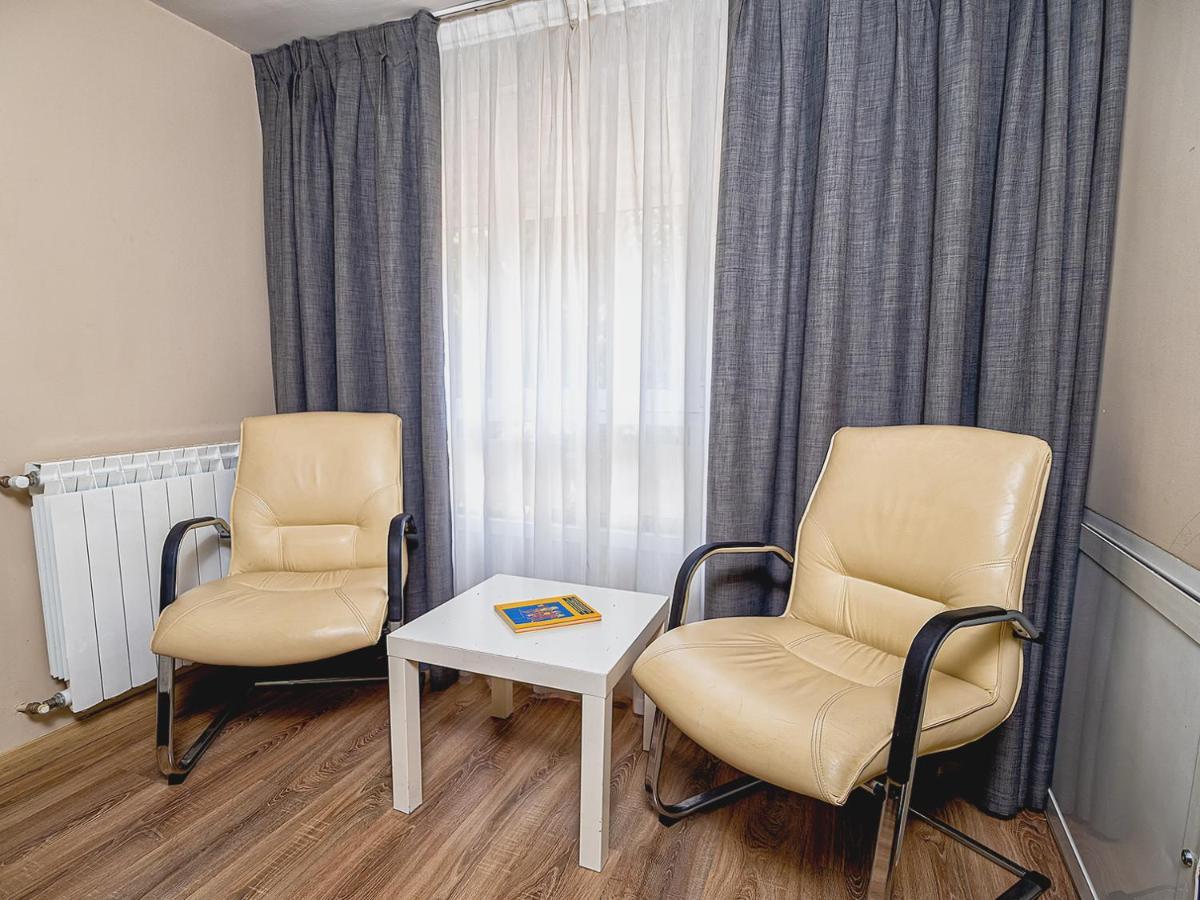 Hostal Real Aranjuez Buitenkant foto