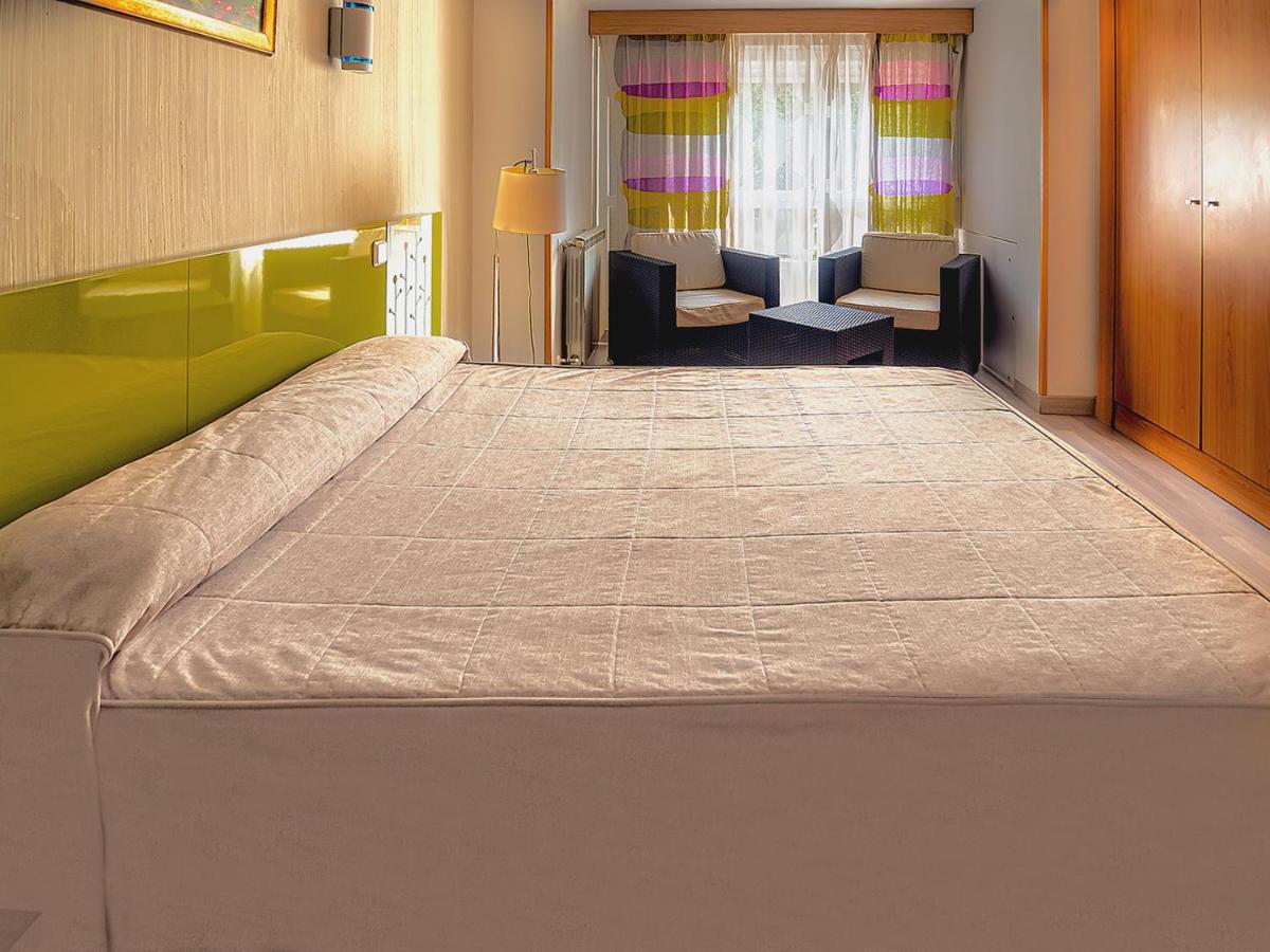 Hostal Real Aranjuez Buitenkant foto