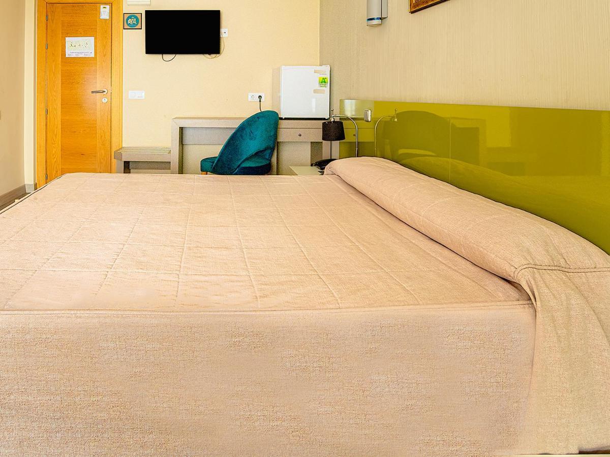 Hostal Real Aranjuez Buitenkant foto