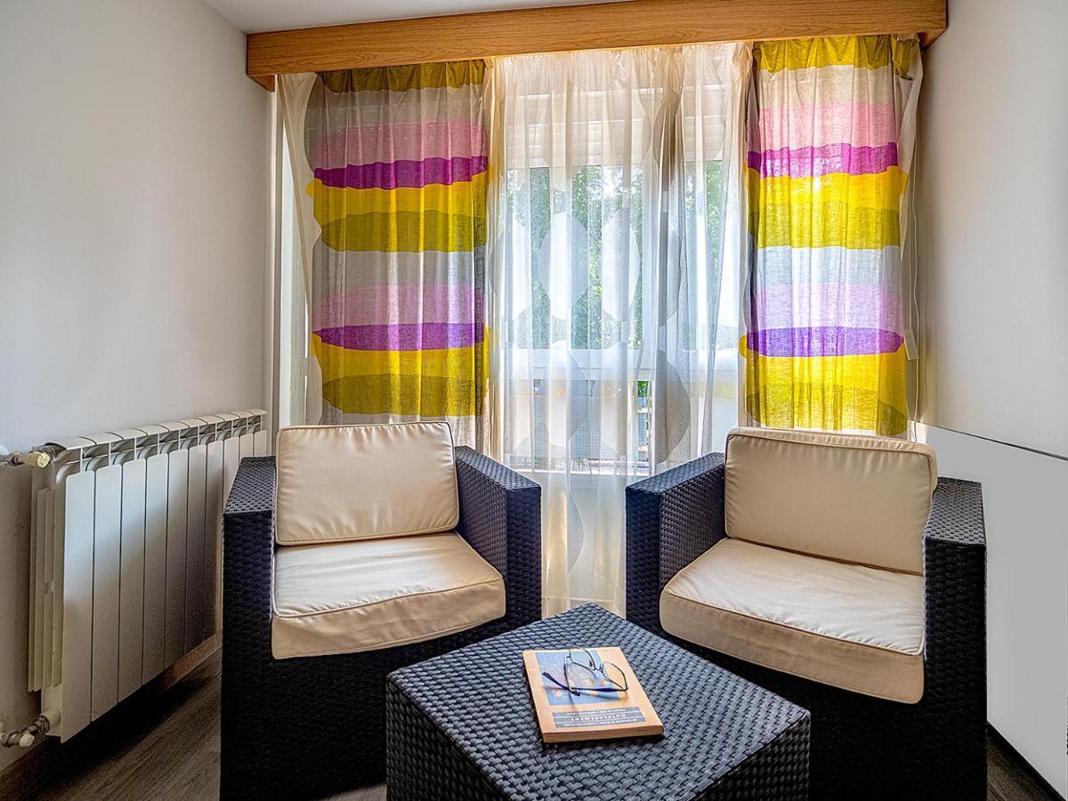 Hostal Real Aranjuez Buitenkant foto