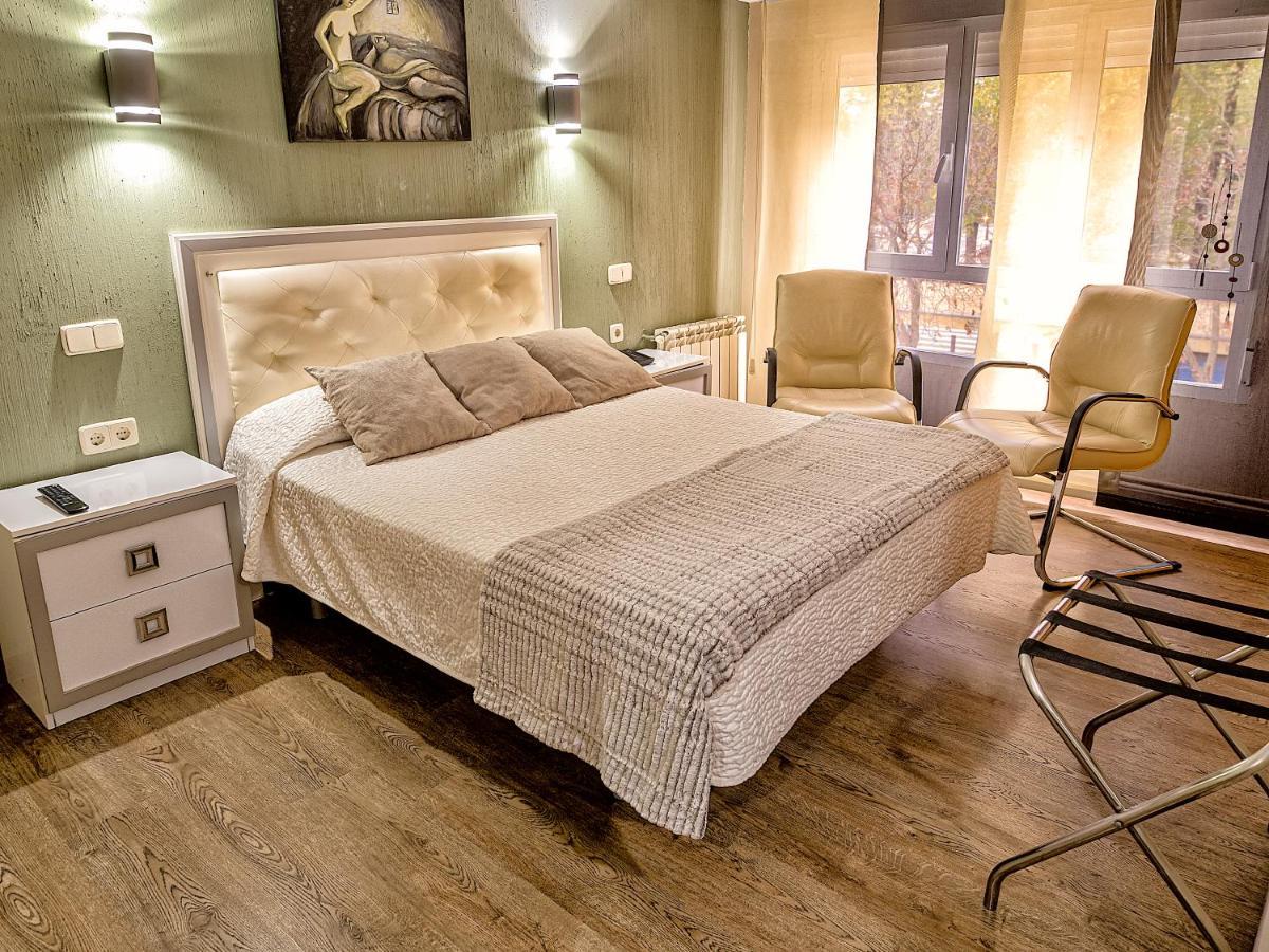 Hostal Real Aranjuez Buitenkant foto