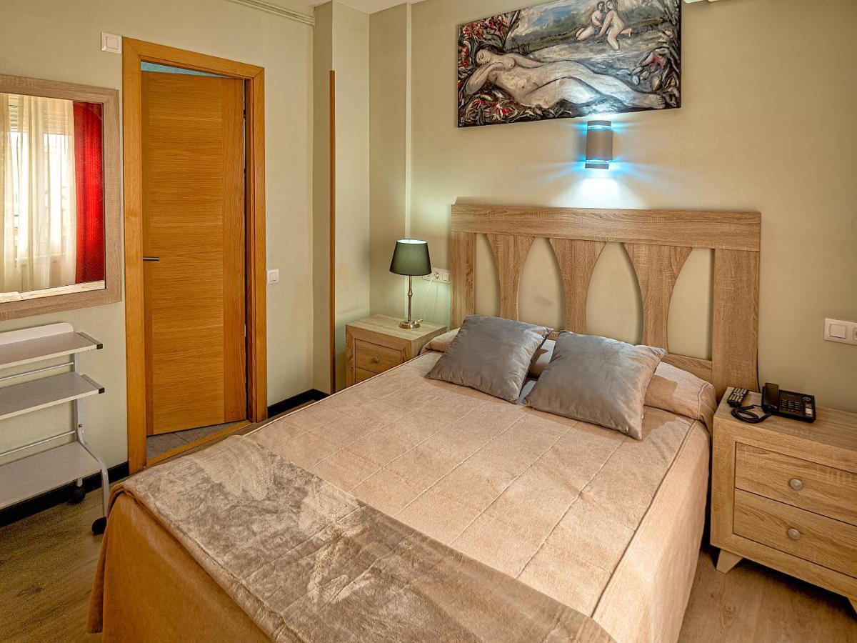 Hostal Real Aranjuez Buitenkant foto