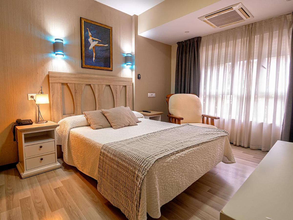 Hostal Real Aranjuez Buitenkant foto