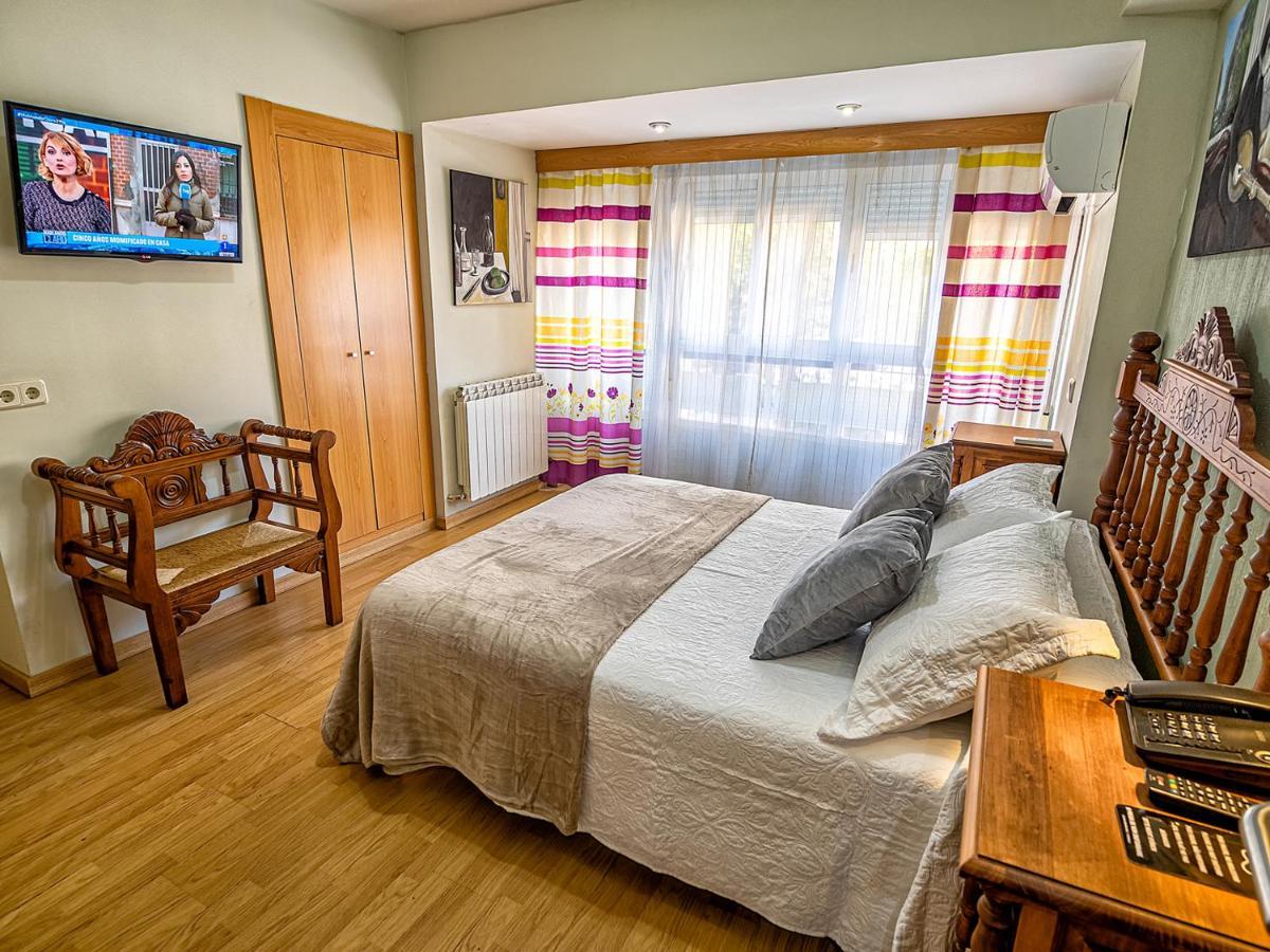 Hostal Real Aranjuez Buitenkant foto